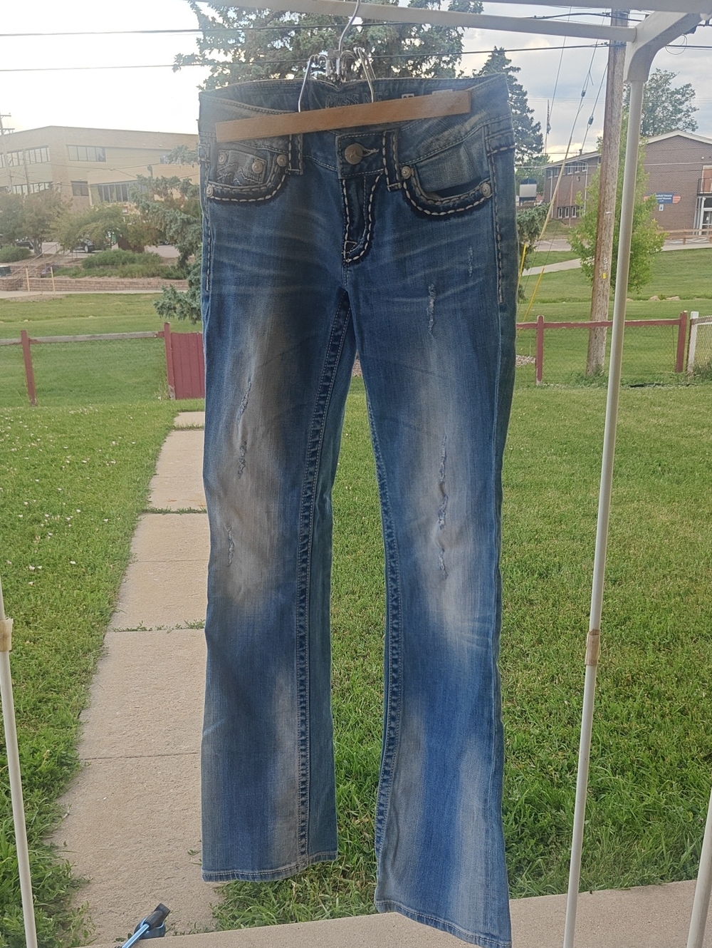 Sz 27 Miss Me Sunny Boot Women's Blue Distressed Bootcut Jeans